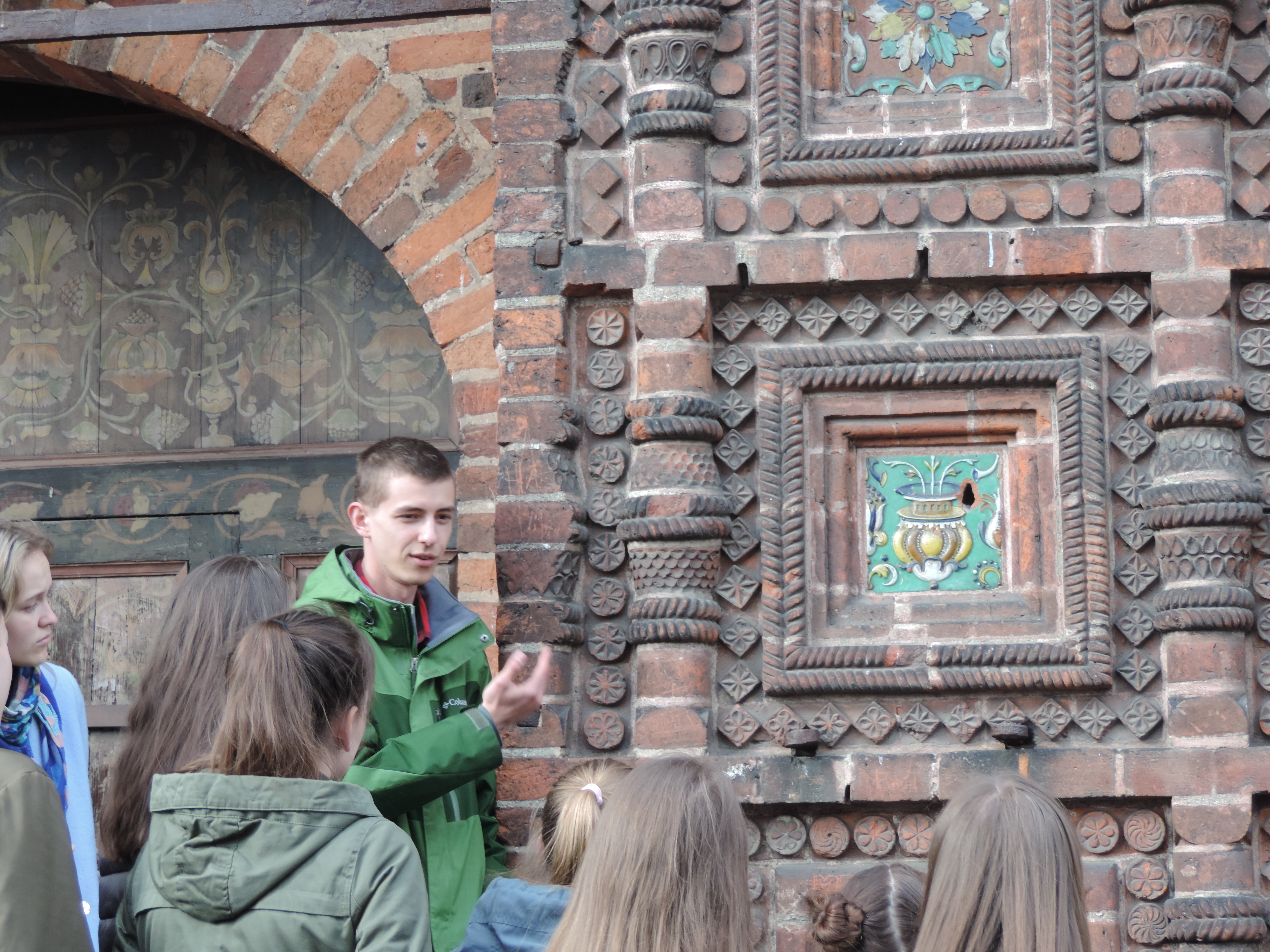 Глеб Мельников